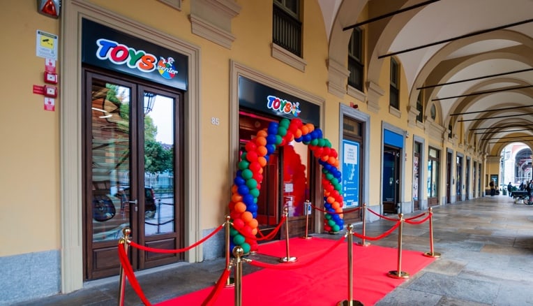 Apre il nuovo Toys Center di Torino. Con un piano intero dedicato ai kidult