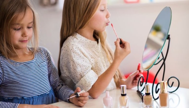 Cosmetici per bambini: il Codacons ne chiede il sequestro